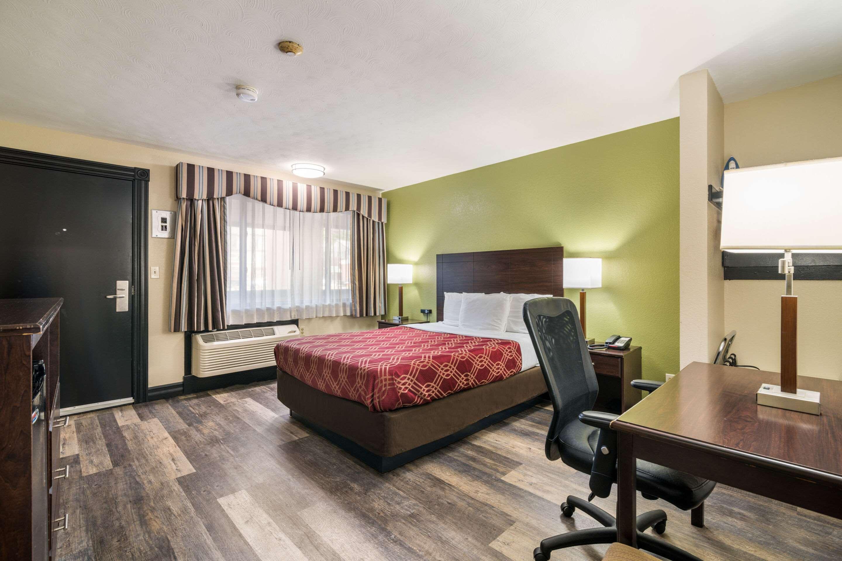 Econo Lodge Boston-Malden Exterior foto