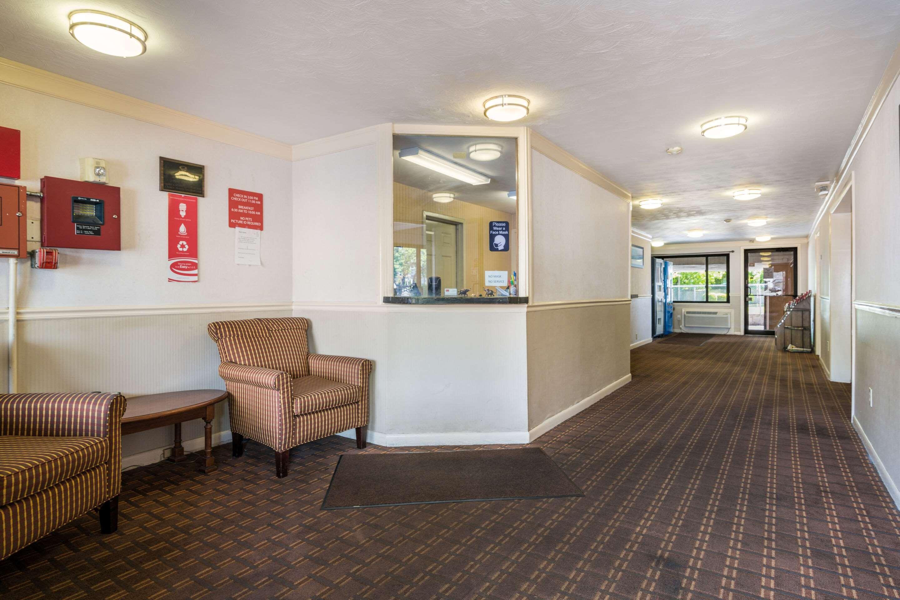 Econo Lodge Boston-Malden Exterior foto